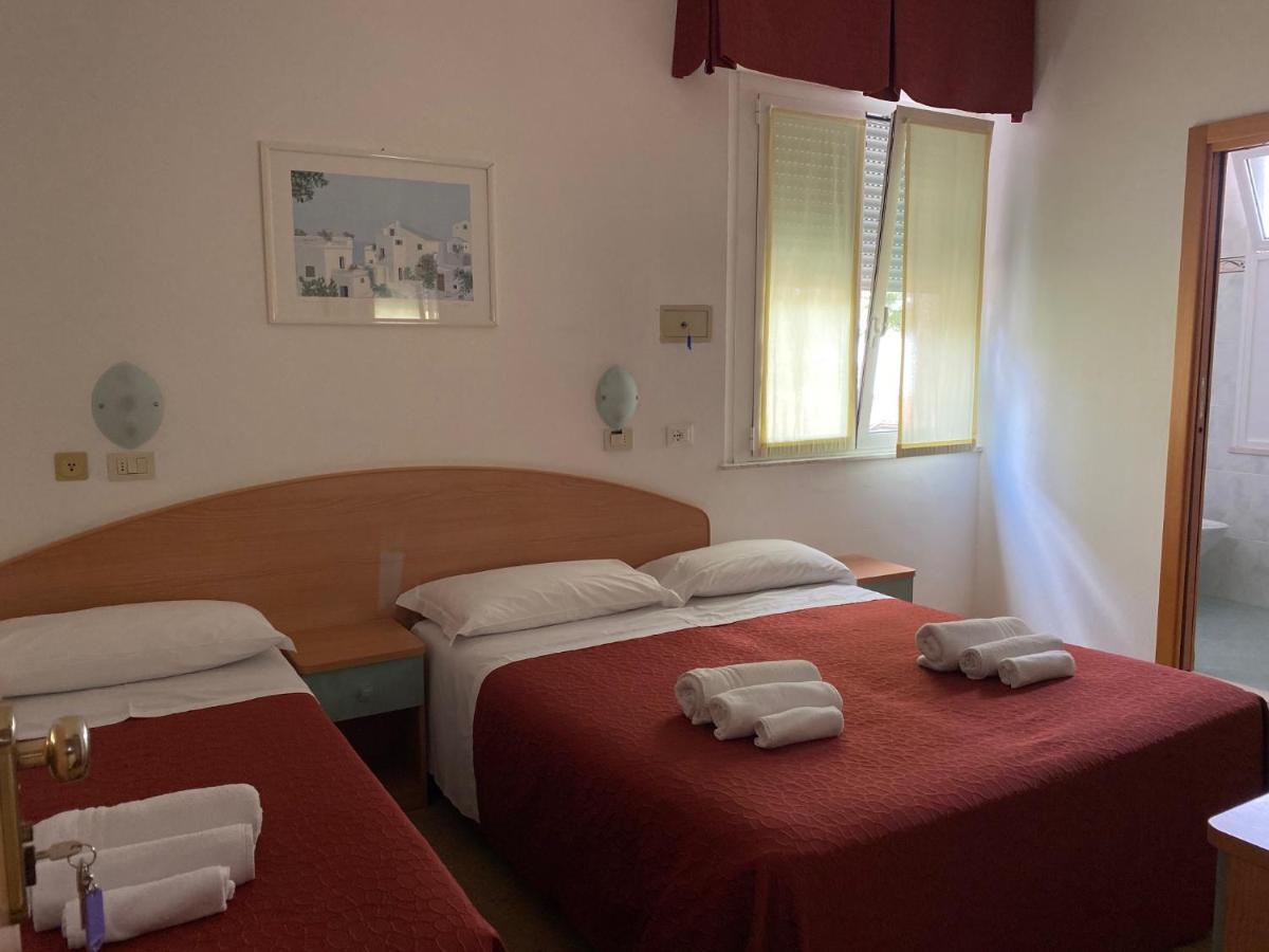 Hotel Chery Milano Marittima Eksteriør billede